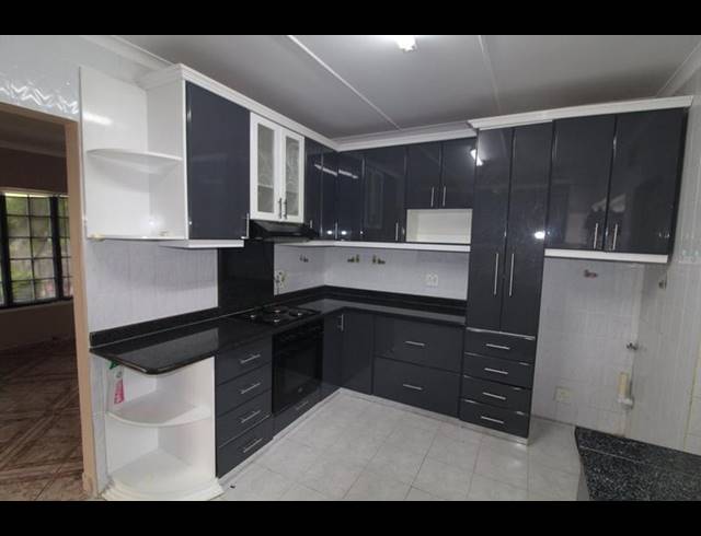 3 BEDROOM HOUSE FOR SALE IN ESCOMBE